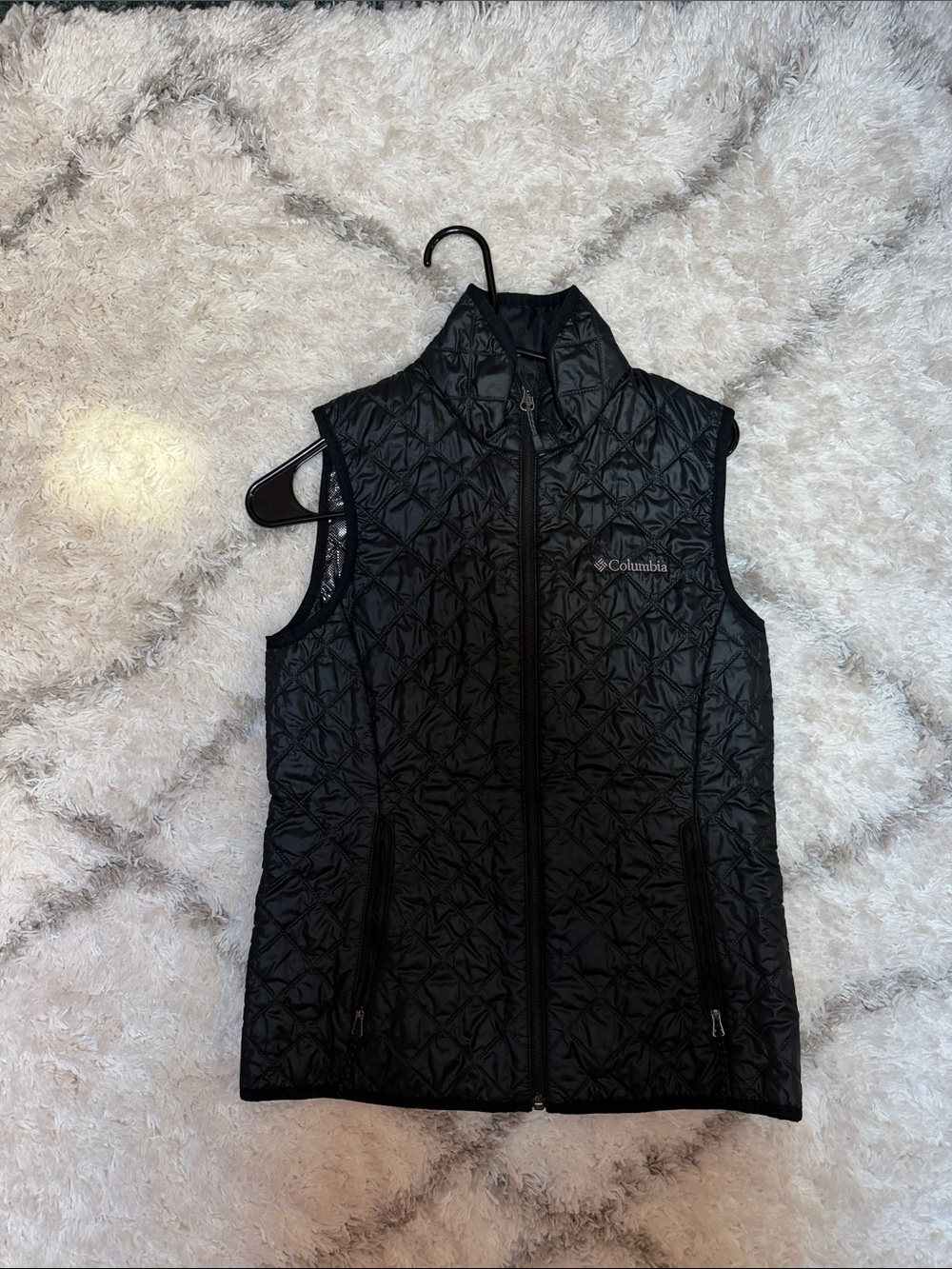 Columbia Black Quilted Lightweight Women's Vest